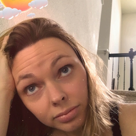 Meet your Posher, Raina - Picture 4 of 4